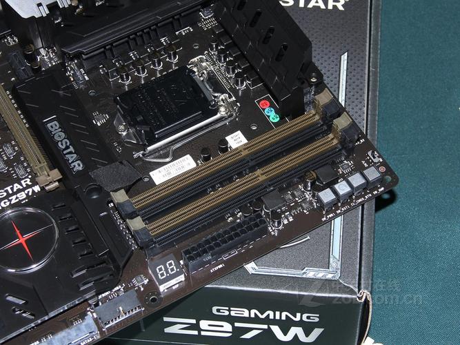 映泰GAMING Z97W散热片与功耗细节