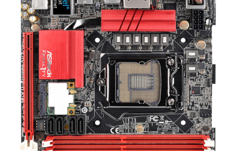 主板散热片与供电模块