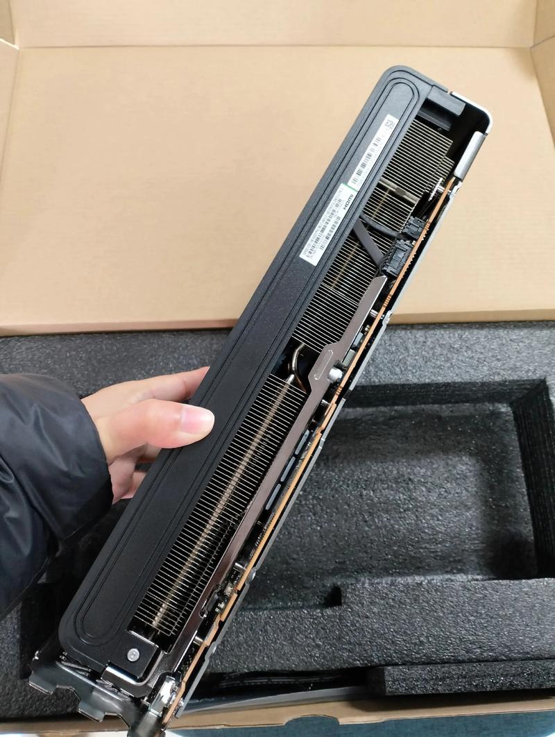 Micro ATX主板白色表面细节