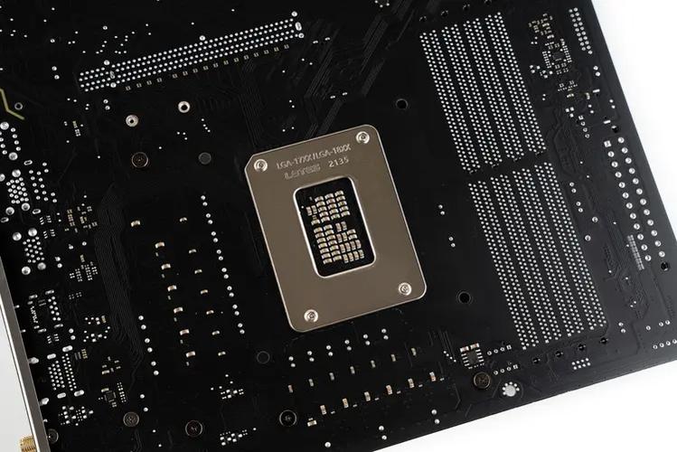 PC主板CPU散热与温度管理