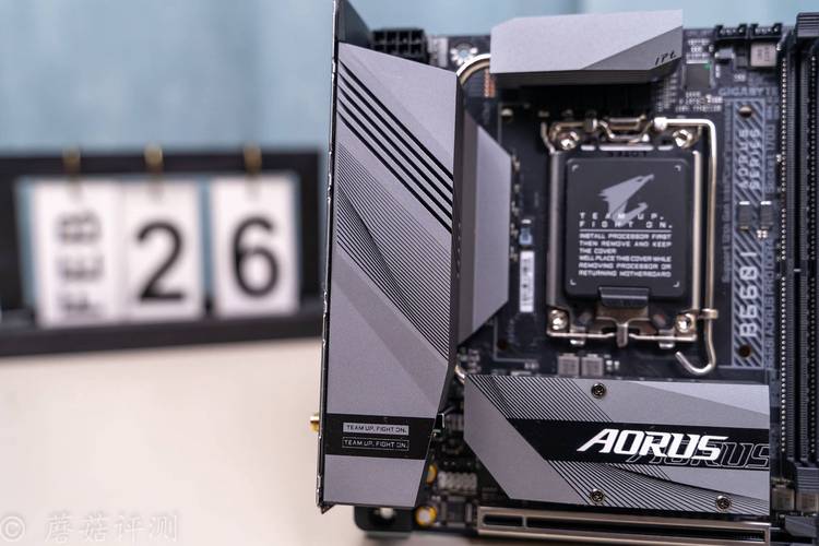 B660主板内存与存储扩展布局