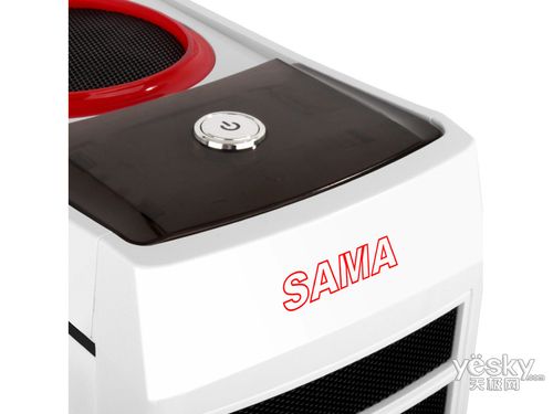 游戏机箱在桌面上的摆放效果