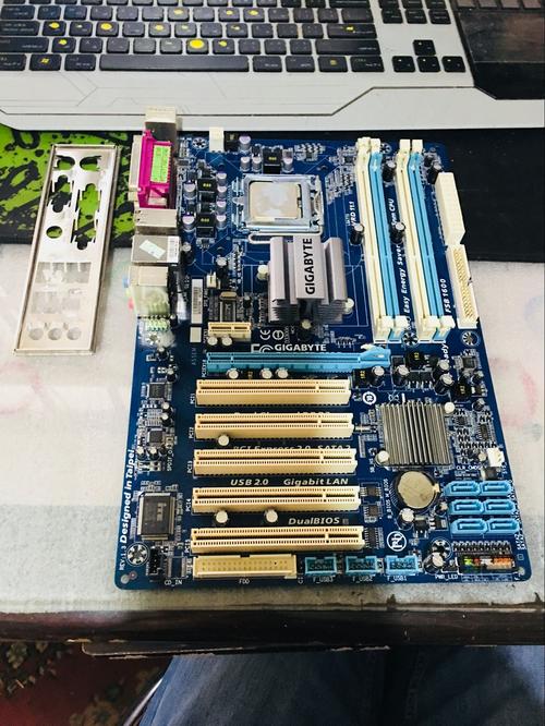 主板运行中的性能表现