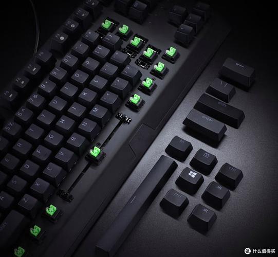 雷蛇黑寡妇蜘蛛X竞技版评测：紧凑87键设计，绿轴手感与游戏性能的完美结合