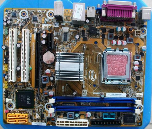 CPU 插槽与处理器安装性能表现