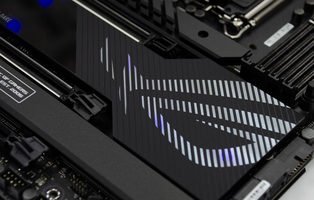 游戏主机散热与RGB设计