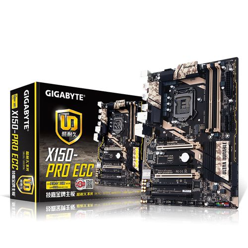 主板 ATX 板型与 PCI-E 插槽特写