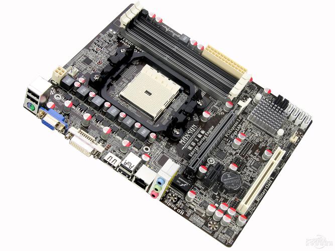 主板核心规格与插槽细节