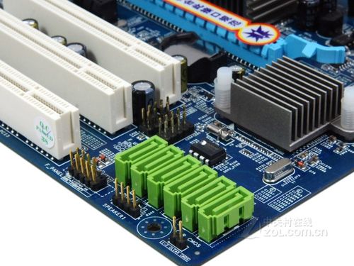 主板散热片与供电模块