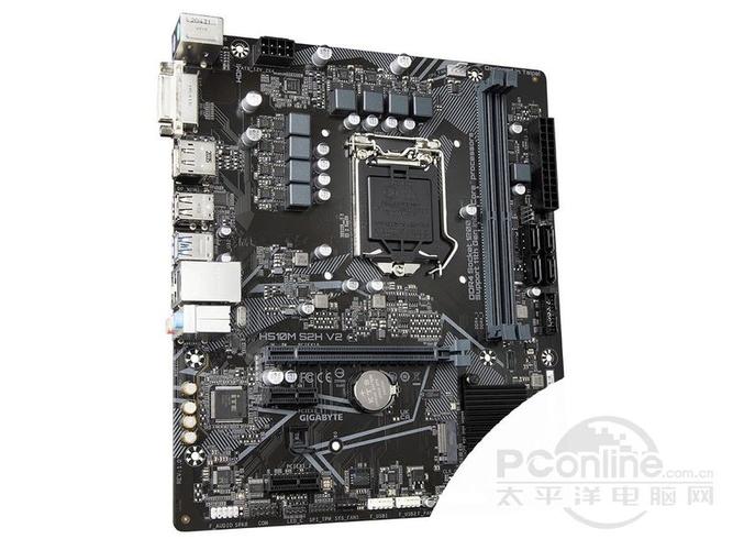 主板插槽与芯片组特写