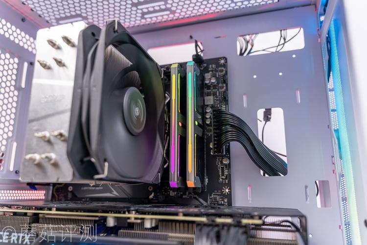 电脑硬件选购建议场景