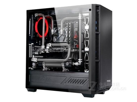 电脑散热风扇和水冷系统