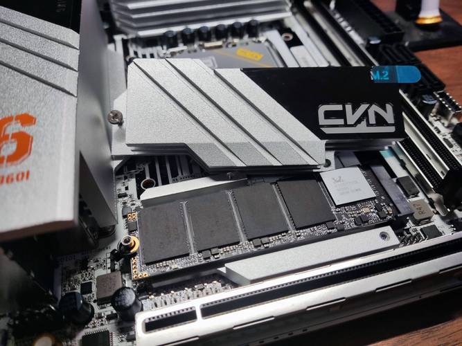 完整白色主题主机搭建