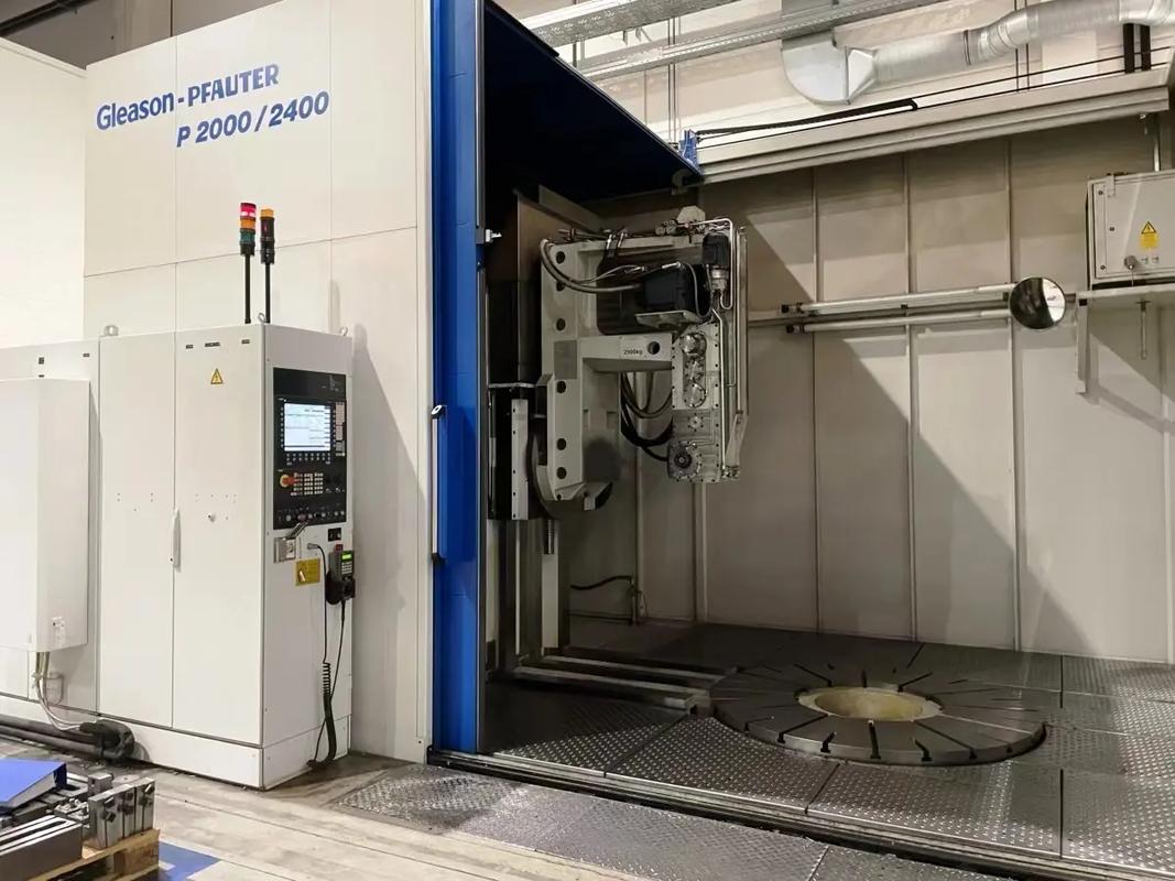 电脑硬件参数图表，强调核心规格数据