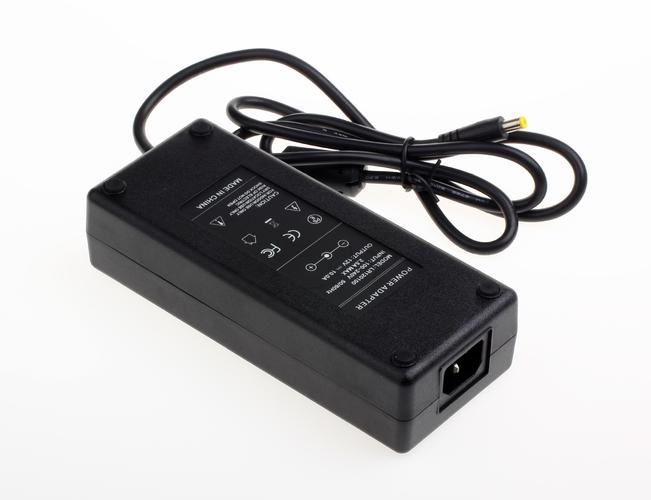 机箱内部结构展示