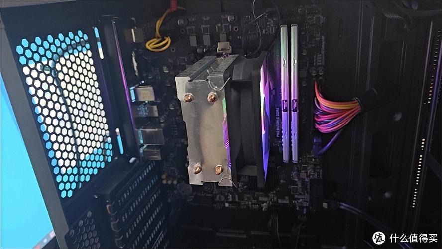 LGA 1700 CPU插槽特写