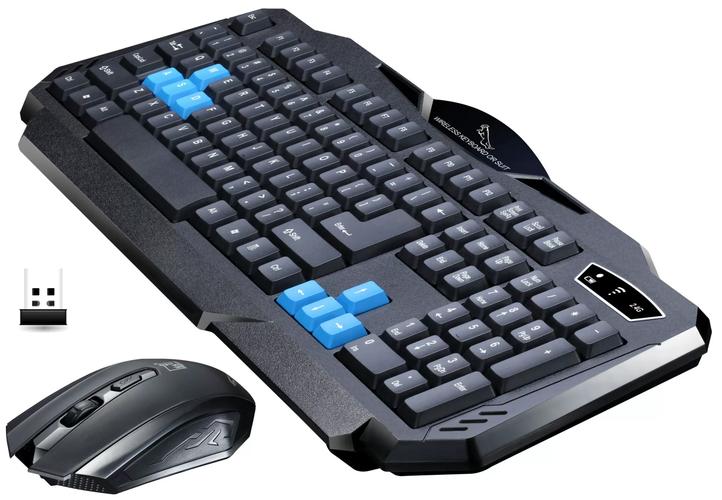 游戏外设购物选择场景