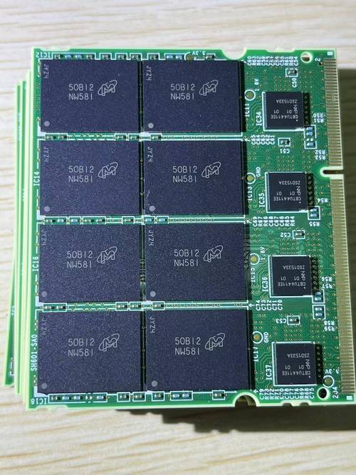 服务器机箱内部硬件布局