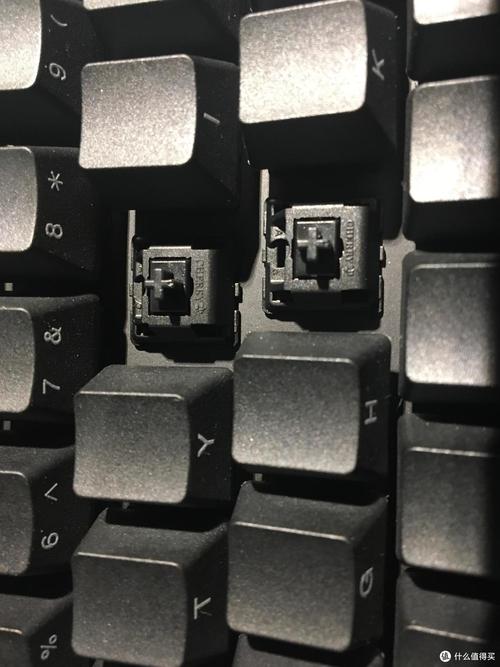 键盘侧刻键帽特写