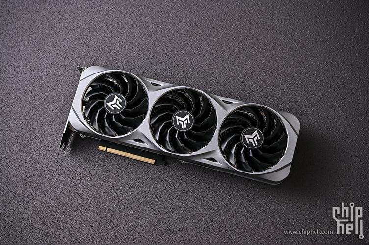 办公环境中的多显示器设置