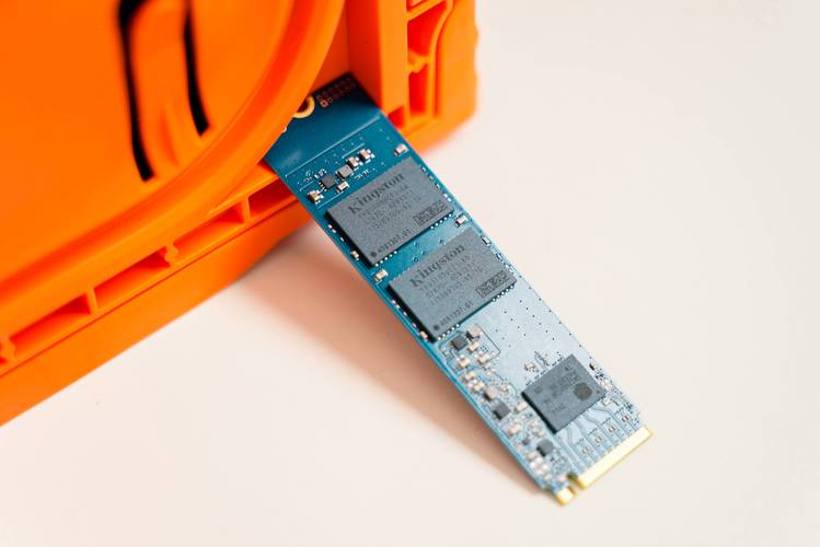 NAS系统散热示意图