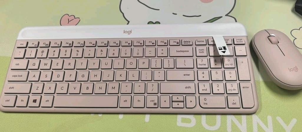 无线鼠标对称设计