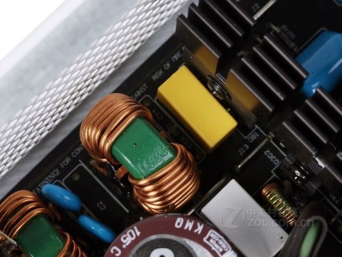 电源接口和规格细节