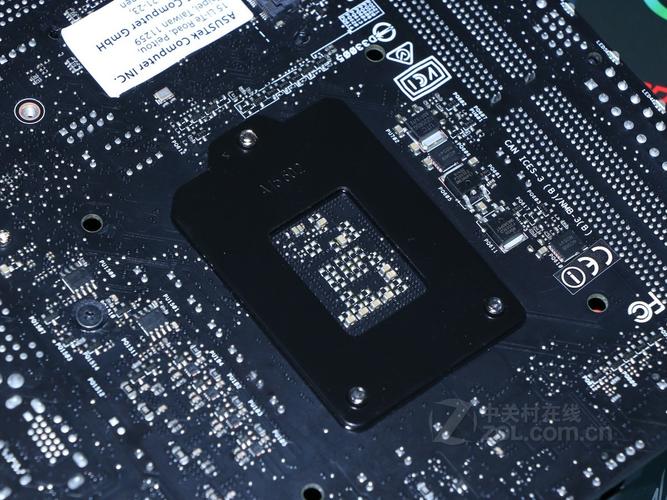 主板散热片和风扇