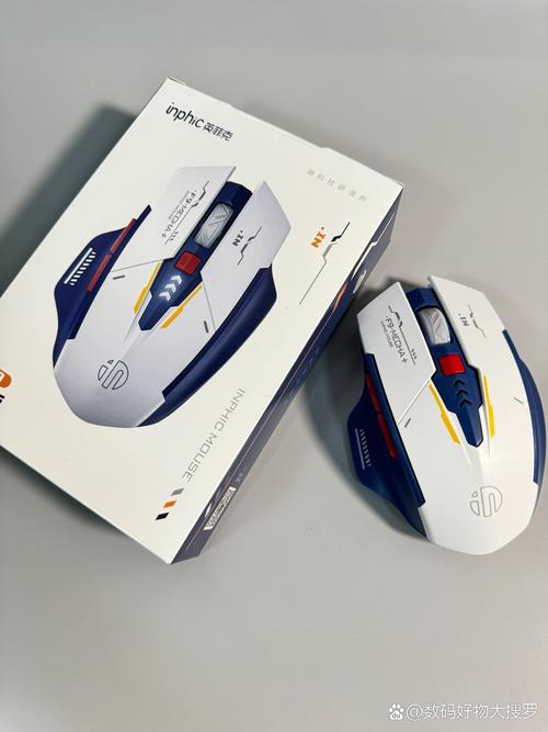 英菲克M6P机甲版 vs 雷蛇炼狱蝰蛇幻彩版深度对比