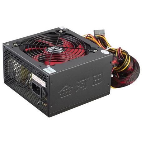 电脑机箱内部电源安装环境