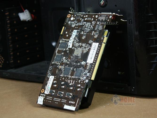 欢瑾ac47 4TB vs 希捷Cheetah 600GB 深度对比