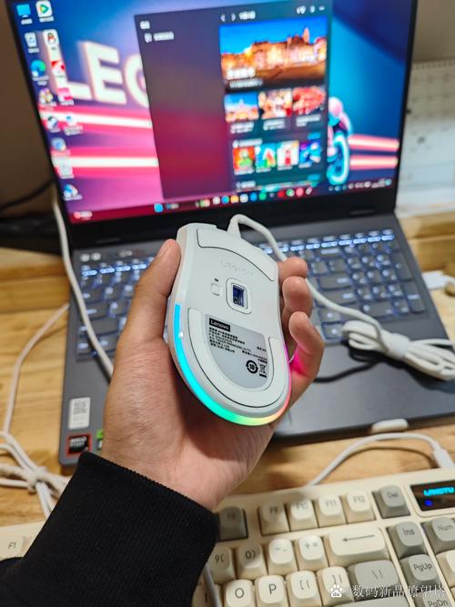 鼠标电池和功耗示意图