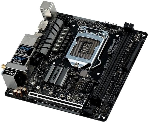 主板 CPU 插槽特写