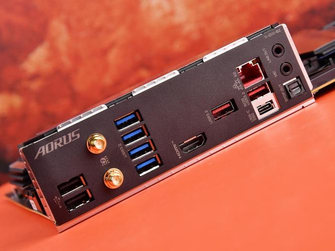 技嘉 Z270-Phoenix Gaming 主板评测：经典 Z270 平台游戏利器