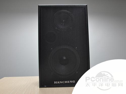 电脑音箱外观设计,展示箱体材质和旋钮控制