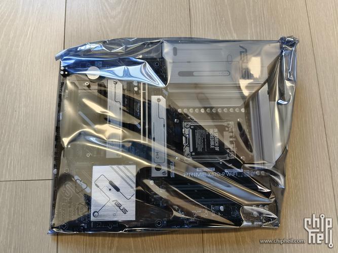 主板 CPU 插槽与内存规格