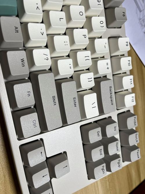 键盘人体工学角度特写