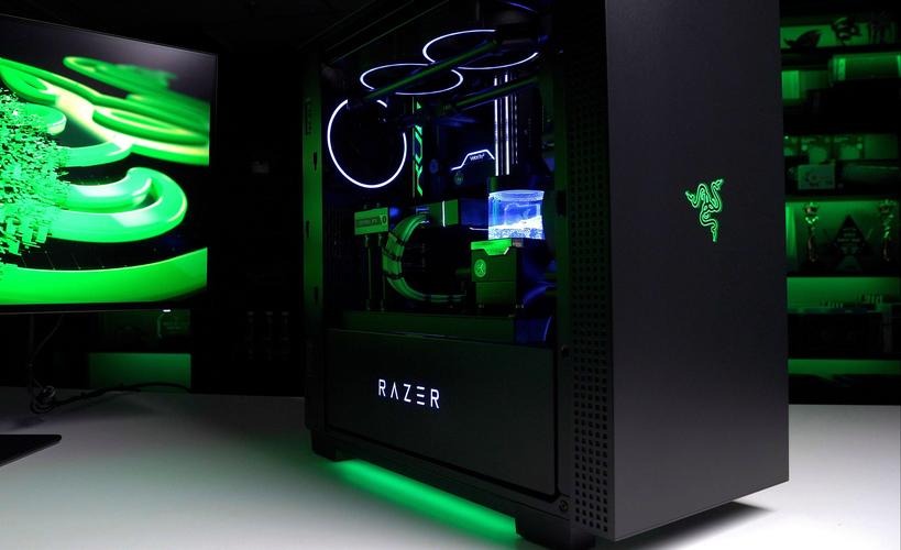 Razer战斧游戏机箱A1深度评测：玻璃侧透与Chroma RGB的完美结合