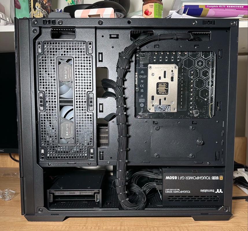 价格标签与电脑硬件