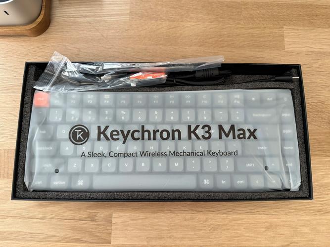 Compact keyboard usage scenario