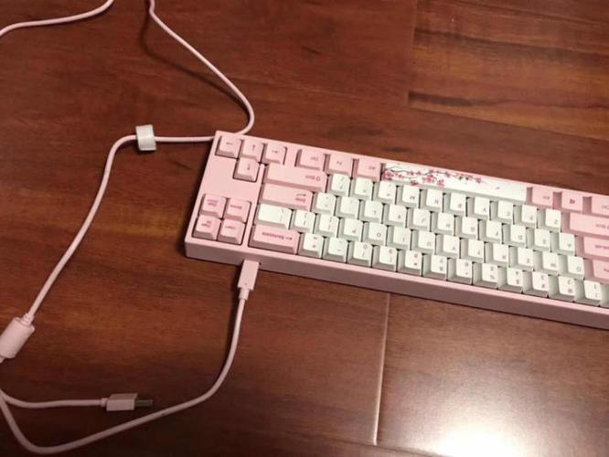 阿米洛MIYA PRO海韵静电容机械键盘评测：樱花粉轴与优雅设计的完美融合