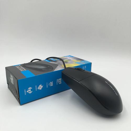 鼠标接口和按键布局特写