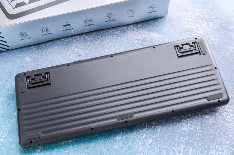 电竞鼠标参数特写