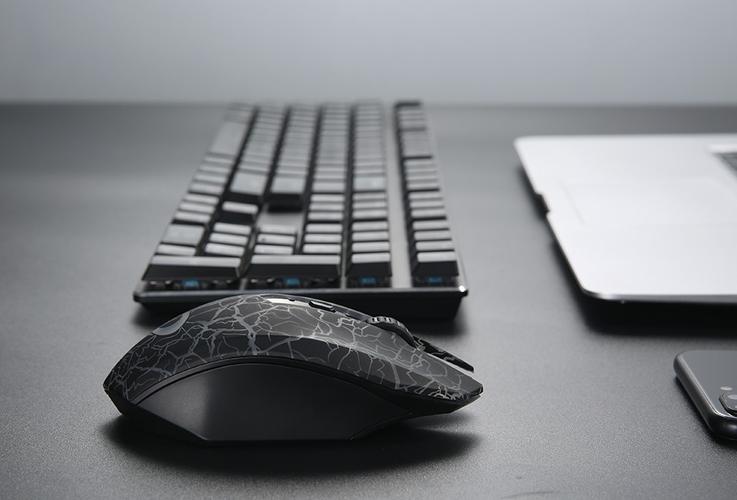 Wireless mouse cooling