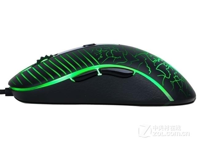 Gaming mouse in action