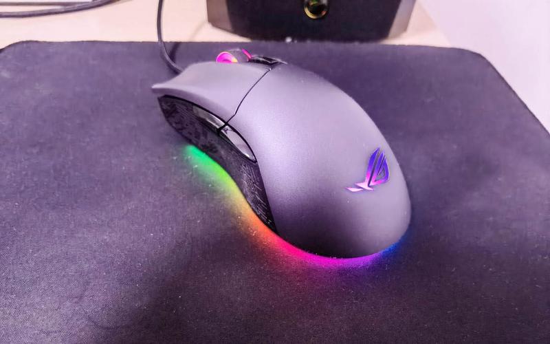 Gaming mouse heat dissipation