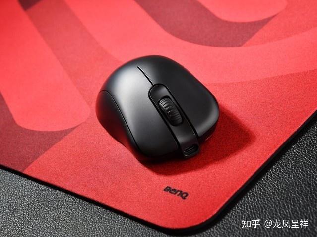 ZOWIE GEAR EC1-CW鼠标深度评测:无线竞技鼠标的新标杆