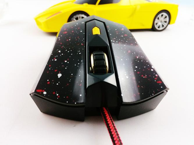 Gaming setup with mouse lighting