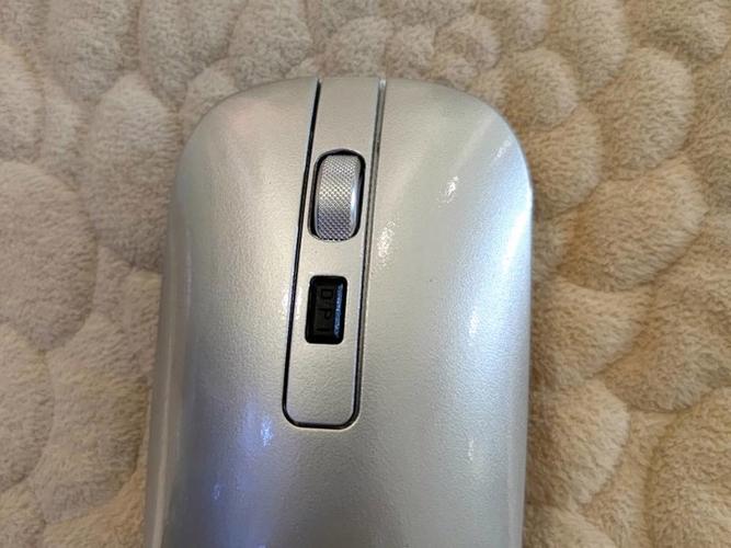 灵蛇M315无线蓝牙双模鼠标深度评测：舒适、精准、经济