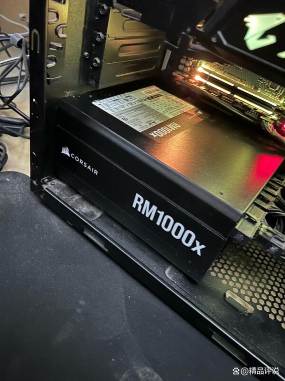 Modular PSU cable management in PC case